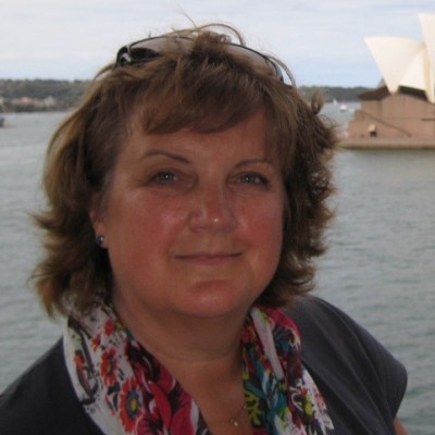Leonie Holland